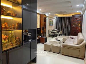 chính chủ bán căn 3 ngủ 87m2 tại five star tòa g4, ban công đông, full nội thất, sổ đỏ