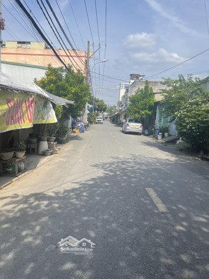 nhà ngang khủng 6.7m - hẻm 7m - trung tâm ngay đường tô ký - 2 tầng - 9 phòng cho thuê