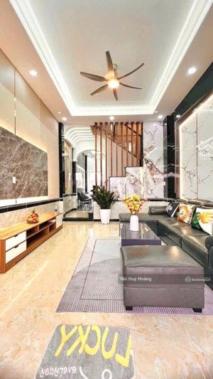 nhỉnh 200tr/m2-phân lô quân đội-ngõ thông 2 phố lớn-ô tô qua cửa-thanh xuân-đống đa-gần ngã tư sở