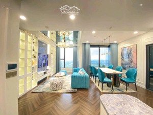 nhận nhà chung cư cuối năm 2025