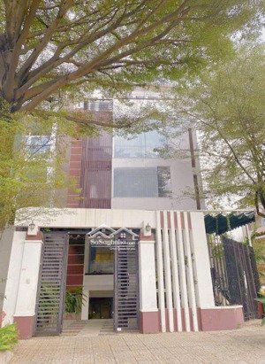 tòa villa văn phòng, 2 mặt tiền, cạnh đường trương văn bang, 9x22m, 4 tầng, giá chỉ 100tr/th còn tl