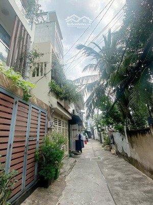 bán nhà cấp 4 hxh trường chinh p.13 tân bình. lh/ điệp 