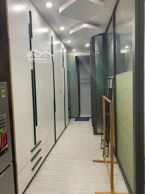 cho thuê nhà hẻm 4m(xh) phạm văn chí,p.7, q.6 giá 11tr