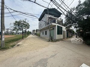 bán lô đất siêu đẹp 2 mặt ngõ view sân bóng đường ô tô tránh - gần đại lộ thăng long