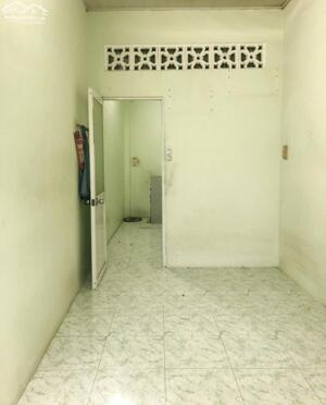 2.6 - Ngay chân cầu Nguyễn Văn Cừ (Q5 giáp Q1) - SHR