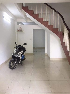 cho thuê nhà mặt tiền đường số 2(c/xá đài ra ),p.13, q.6 giá 12.5tr