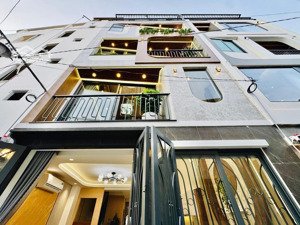 chính chủ bán nhà, đường số 4-quận 3. giá 3tỷ750/73m2, đang cho thuê 24tr. gần bệnh viện bình dân.