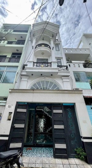 vợ chồng tôi bán nhà điện biên phủ-q10, gần vincom 3tháng2. 3tỷ970/86,6m2 đang cho thuê 28 triệu