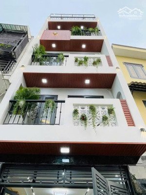 bán nhà riêng sư vạn hạnh,p12,q10 giá 3tỷ650/76,8m2 cho thuê 28 triệu/tháng gần vạn hạnh mall