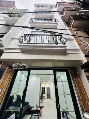 cổ nhuế - đông ngạc -siêu phẩm nhà mới ở ngay - khu phân lô ô tô đỗ cửa thang máy.