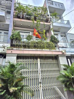 Nhà đẹp 1 trệt 2 lầu st đường 4,5m kế bên công viên phần mềm quang trung q12