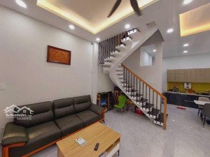 mặt đường 8m- kinh doanh tốt - gần chợ an nhơn- 50m- 7.x tỷ