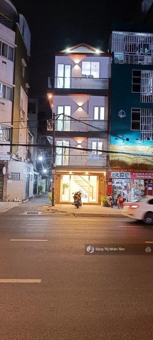 chỉ nhỉnh 8 tỷ có nhà 2 mặt tiền kd vào ở ngay đinh bộ lĩnh bình thạnh, 8,85 tỷ góc 2 sầm uất kd