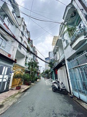 nhà đẹp ở ngay- hxh huỳnh văn nghệ- tân bình- dt 76m2 - ngang hiếm 5m - 2 tầng chắc chắn