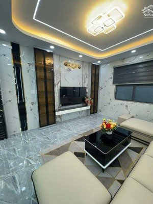 nhà mới full nội thất - ô tô ngủ trong nhà- giá tốt