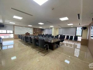 bán tòa building mặt phố hoàng quốc việt siêu phẩm đẳng cấp dt 291m² 9 tầng mặt tiền 8m giá 250 tỷ