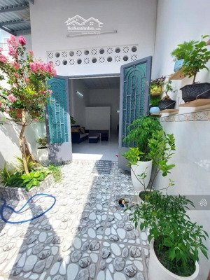 nhà có sẵn dòng tiền 15tr tháng - nhỉnh 5 tỷ - 116m2 - kế tên lửa & bến xe miền tây