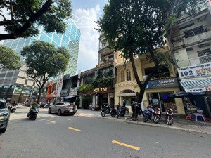 siêu phẩm-vị trí kim cương mt hồ tùng mậu, quận 1, dt 4x20m, 3 tầng, hđt 180tr/tháng, 70 tỷ