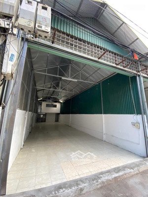 cho thuê kho xưởng tại xã kiêu kỵ- gia lâm. diện tích 212m2