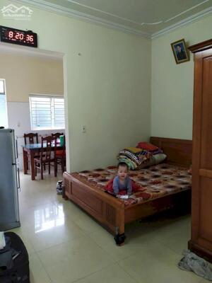 Cho thuênha riêng trong ngõ Thiê Lôi , Lê Chân . Ô tô vào tận sân , có đồ