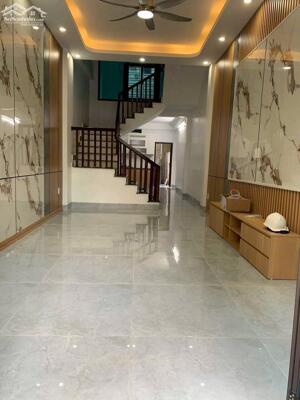 Bán nhà 3 tầng ngõ 167 Nguyễn Thượng Mẫn, ph Bình Hàn, TP HD, 48.5m2, 3 ngủ, ngõ oto