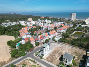 bán biệt thự biển sổ hồng dt 206m2 cách biển thủy vân 200m - giá rẻ chỉ 21.5 tỷ khu nghỉ dưỡng vip