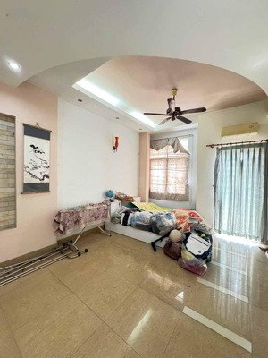 bán nhà mặt tiền khu cao lỗ q8. nhà gần tttm parc mall, đường rộng 35m lề đường rộng 8m