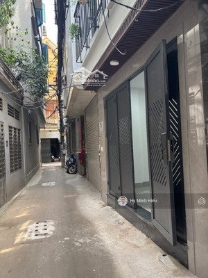 trương công giai - 45m x 7t thang máy , mt 4,5m - gần phố - ở ngay - giá 13,4 tỷ