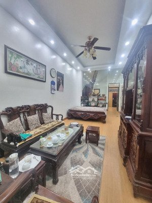 kim mã nhà măt phố kd đỉnh dòng tiền cho thuê 35/tháng