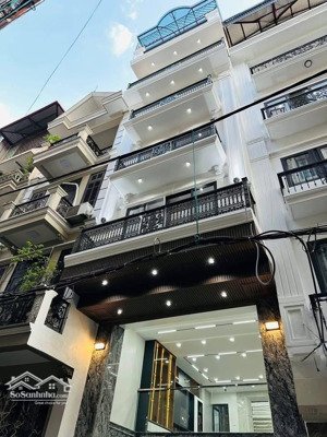 bán nhà nguyễn văn huyên 6 tầng thang máy ô tô đỗ cửa 3 mặt thoáng cực gần mặt phố 13.x t