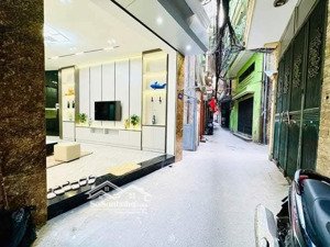 độc quyền tại ngọc khánh, nhà đẹp, ngỗ thông kinh doanh, 35m 4t 8,58 tỷ.