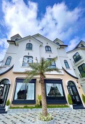 villa song lập hoàn công nở hậu cách chợ đà lạt hồ xuân hương 2km nguồn thu 70tr/tháng