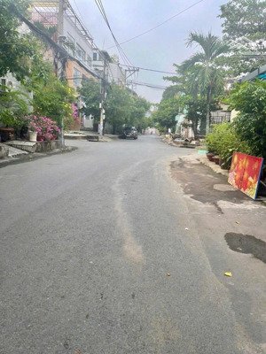 đất sát gigamall - ngang 5m - nở hậu 7.4m đường 23 hbc