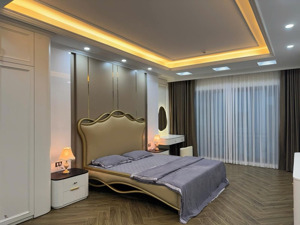 "bán nhà phố chùa bộc, đống đa 45m, 5 tầng. giá: 16.5 tỷ