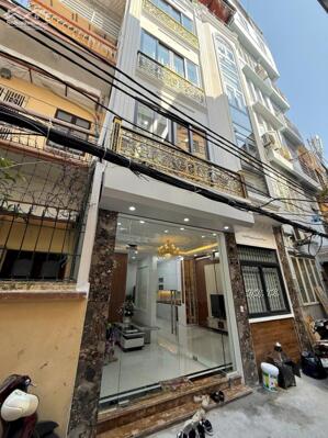 Bán nhà phố Chùa Bộc, Đống Đa 51m, 7 tầng. Giá: 19.3 tỷ. LH: 0327536893