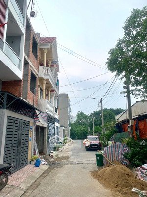 đất đường 12 tam bình đường 5m hẻm xe hơi to giá rẻ 4.250