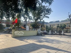 phúc lợi - nhà mới 50m2 - 6 tầng thang máy - lô góc - ô tô đỗ cửa - cạnh chợ - trường học - 9 tỷ