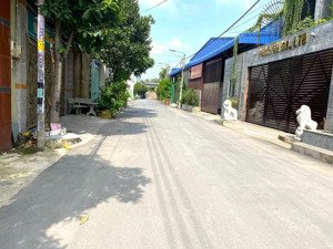 bán lô đất mt thạnh xuân 43, kinh doanh gía chỉ hơn 3 tỷ.