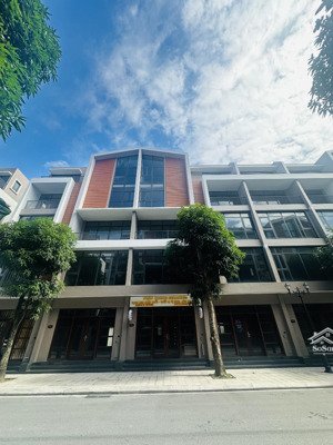 hàng hot diện tích 70m2 gần căn góc, giá chỉ nhỉnh 11tỷ bp đơn giá chỉ 160tr/m2