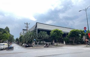 bán căn góc 2 mặt tiền lê văn việt, phường tăng nhơn phú a, quận 9, đang hđ thuê 200tr/tháng