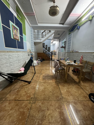 nhà chính chủ gủi cần bán gấp thuộc phường tân chánh hiệp q12 dt: 4 x 22m đúc 3 tấm giá 4ty500tr