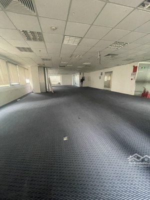 bql cho thuê toà nhà văn phòng dc building 144 đội cấn - ba đình , dt 100,150,200,500m - 10$, 11$/m