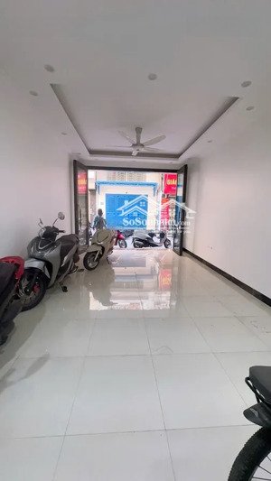 bán nhà trần quốc hoàn, cầu giấy, 7 tầng, thang máy, kinh doanh, 41m2, mt 4m, giá 27,8 tỷ