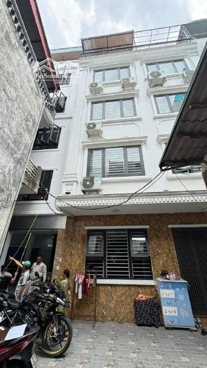 quá rẻ-nhà mới-thang máy-2 thoáng-full nội thất-dân trí cao-thái thịnh 48m*7t*giá 10tỷ-ở cực sướng.