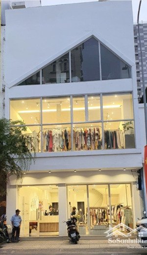 cho thuê mặt bằng kinh doanh ngang 9m - 2 lầu sàn suốt- mặt tiền trần hưng đạo q1 khu đông đúc