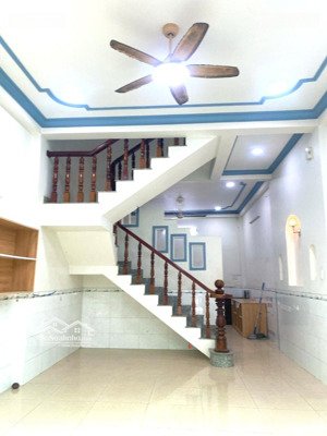 bán gấp nhà 3 tầng hẻm xe hơi 65m2 chỉ 6,1 tỷ gần phạm văn đồng linh tây thủ đức