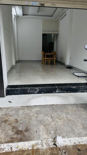 bán nhà 2 tầng mặt tiền tôn đản 2 phòng ngủ quận 4