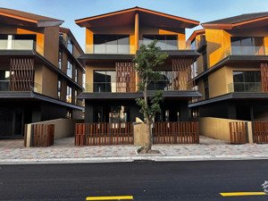 rẻ nhất vinhomes vũ yên, biệt thự nhật sát công viên thanh xuân, giá chỉ 78tr/m2