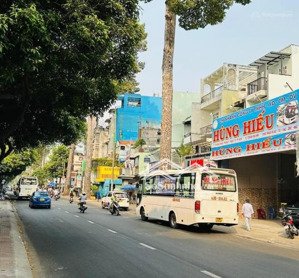 cực hiếm! mặt tiền hùng vương q5 ngang ~9m