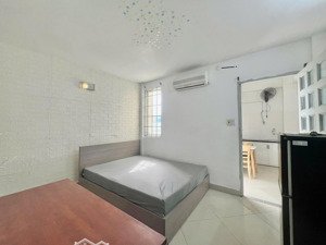 cho thuê 1pn 35m2 full nội thất balcon thoáng thang máy ngay bà hạt sát đh kinh tế ueh quận 10